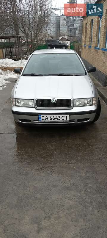 Ліфтбек Skoda Octavia 1999 в Корсунь-Шевченківському