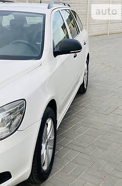 Универсал Skoda Octavia 2012 в Ровно