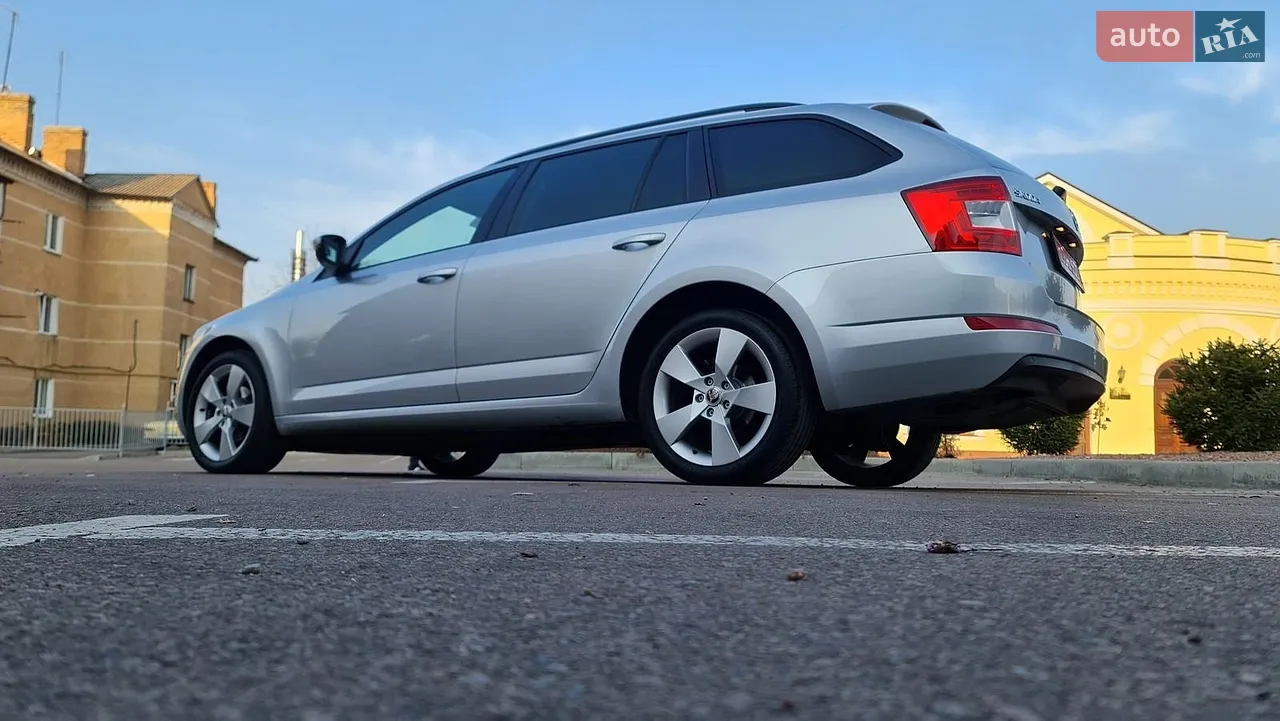 2017 Skoda Octavia - фото 1