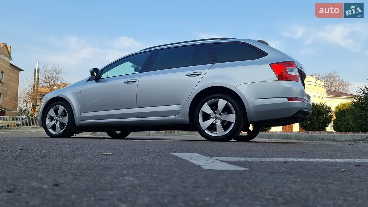 2017 Skoda Octavia - мініатюра 5
