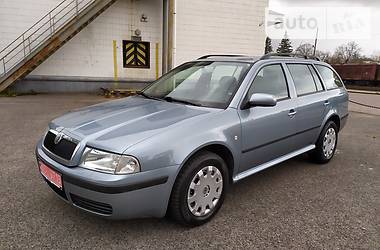 Универсал Skoda Octavia 2003 в Ромнах