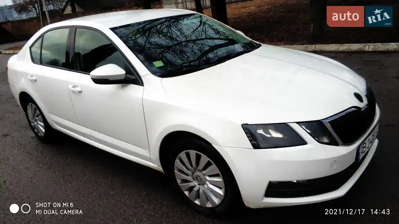 Skoda Octavia 2017 VIN TMBAG7NE1J0043552 фото оголошення 14 з 46