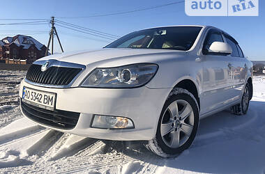 Лифтбек Skoda Octavia 2012 в Тячеве