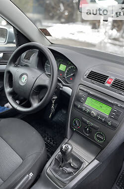 Седан Skoda Octavia 2008 в Тернополе