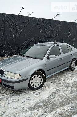 Лифтбек Skoda Octavia 2003 в Киеве