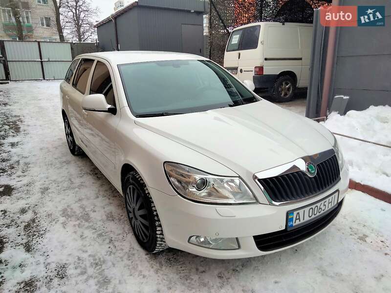 Універсал Skoda Octavia 2011 в Ірпені
