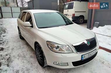 Универсал Skoda Octavia 2011 в Ирпене