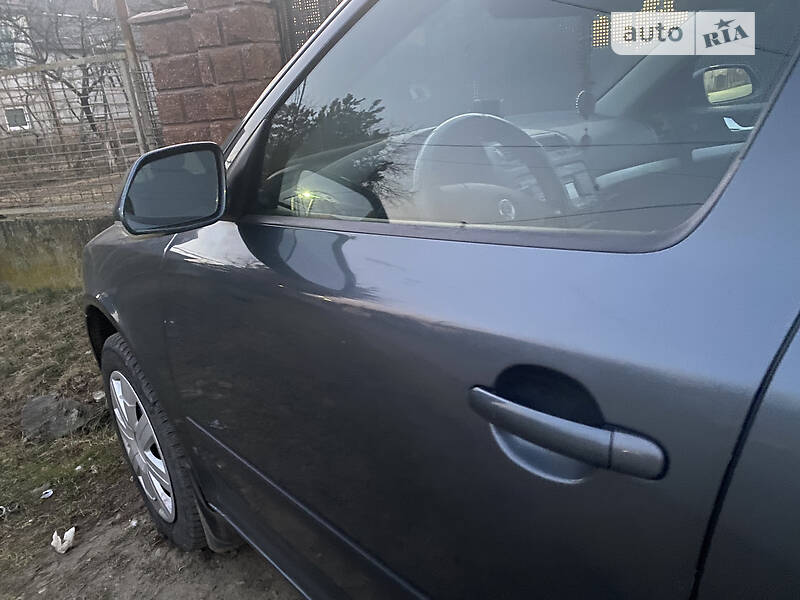 Ліфтбек Skoda Octavia 2006 в Ужгороді