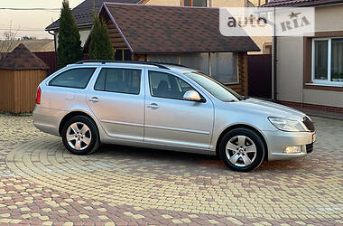 Універсал Skoda Octavia 2011 в 