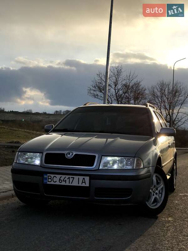 Универсал Skoda Octavia 2006 в Самборе