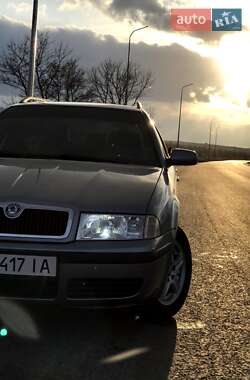 Универсал Skoda Octavia 2006 в Самборе