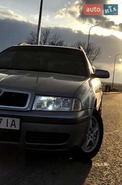 Универсал Skoda Octavia 2006 в Самборе