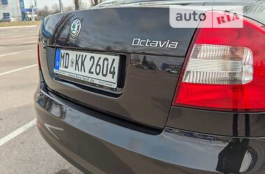Седан Skoda Octavia 2010 в 