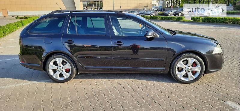 Універсал Skoda Octavia 2009 в Житомирі