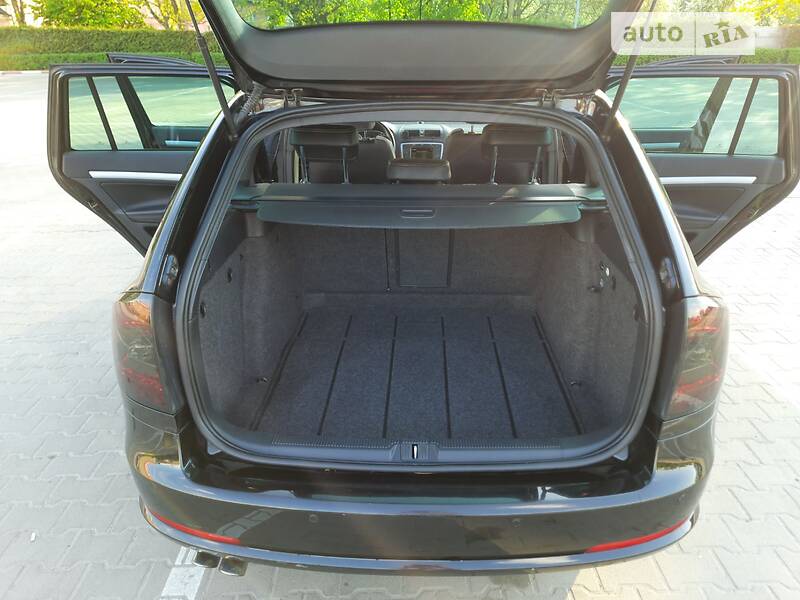 Універсал Skoda Octavia 2009 в Житомирі