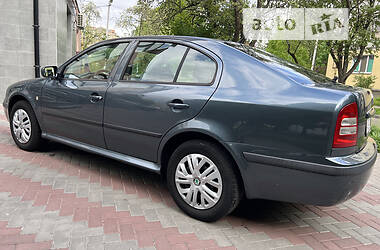 Лифтбек Skoda Octavia 2005 в Луцке