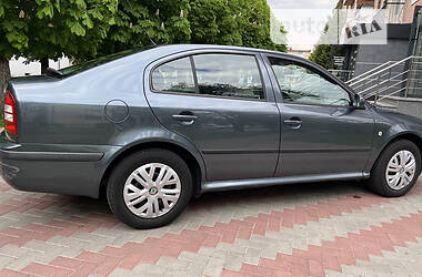 Лифтбек Skoda Octavia 2005 в Луцке