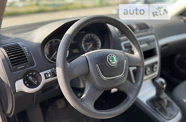 Универсал Skoda Octavia 2009 в Полтаве