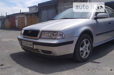 Седан Skoda Octavia 2000 в Хмельницком