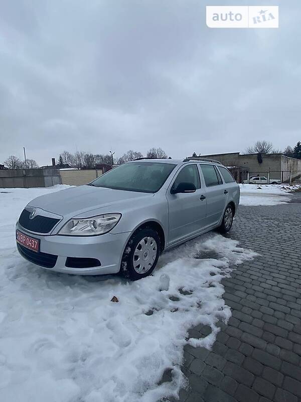 Универсал Skoda Octavia 2012 в Бориславе