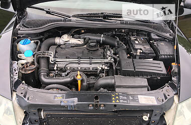 Седан Skoda Octavia 2005 в 