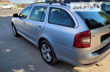 Універсал Skoda Octavia 2011 в 