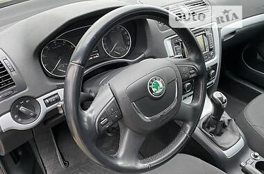 Универсал Skoda Octavia 2011 в 