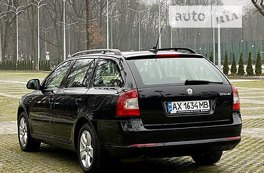 Универсал Skoda Octavia 2011 в 