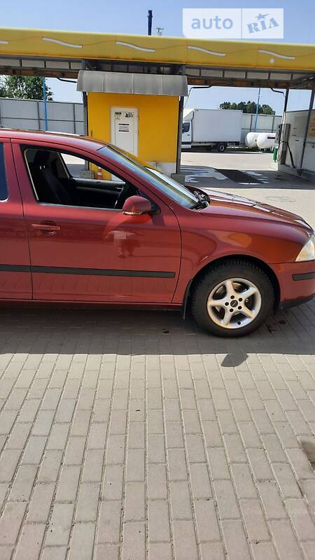 Ліфтбек Skoda Octavia 2004 в Новояворівську фото 3 Ліфтбек Skoda Octavia 2004 в Новояворівську