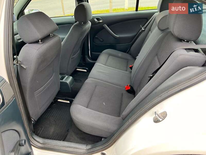 Лифтбек Skoda Octavia 2009 в Кривом Роге