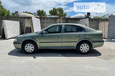 Седан Skoda Octavia 2001 в Києві