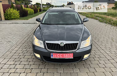 Универсал Skoda Octavia 2009 в Луцке