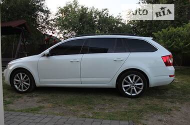 Универсал Skoda Octavia 2015 в Надворной