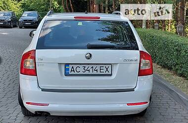 Универсал Skoda Octavia 2010 в Луцке