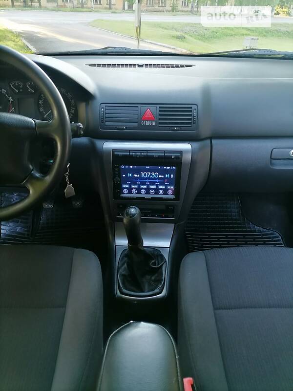 Универсал Skoda Octavia 2009 в Ромнах