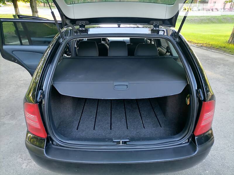 Универсал Skoda Octavia 2009 в Ромнах