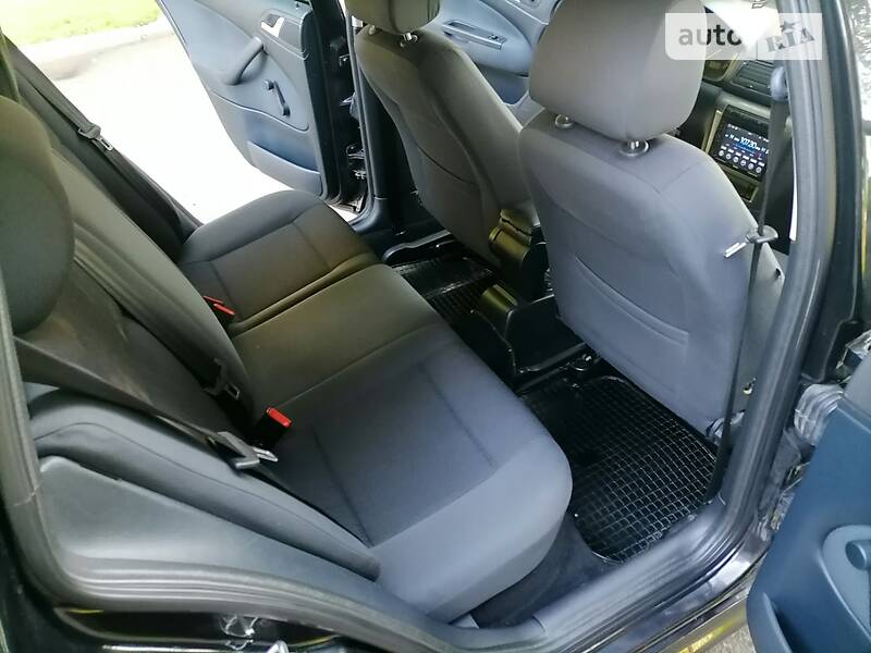 Универсал Skoda Octavia 2009 в Ромнах