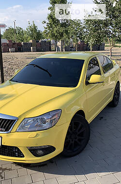 Седан Skoda Octavia 2011 в Виноградове