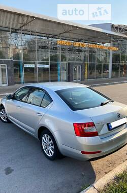 Ліфтбек Skoda Octavia 2015 в Запоріжжі