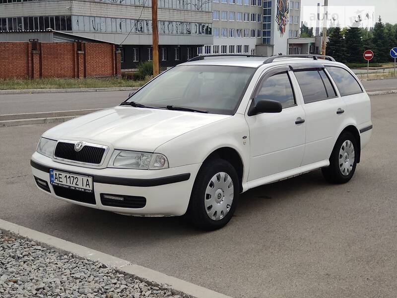 Универсал Skoda Octavia 2004 в Днепре