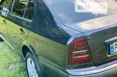 Хэтчбек Skoda Octavia 2004 в 