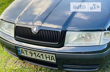 Хэтчбек Skoda Octavia 2004 в 
