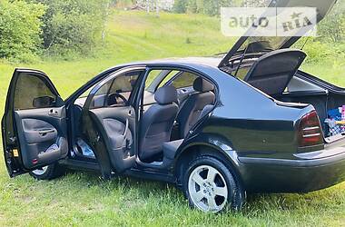Хэтчбек Skoda Octavia 2004 в 