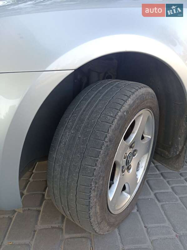 Універсал Skoda Octavia 2013 в Дніпрі