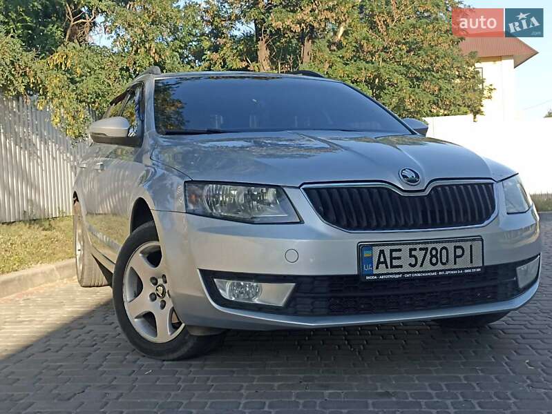 Універсал Skoda Octavia 2013 в Дніпрі
