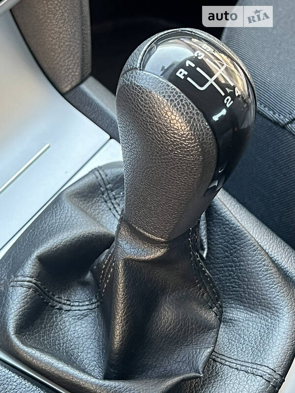 Хетчбек Skoda Octavia 2010 в Житомирі
