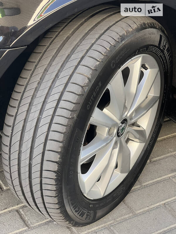 Хетчбек Skoda Octavia 2010 в Житомирі
