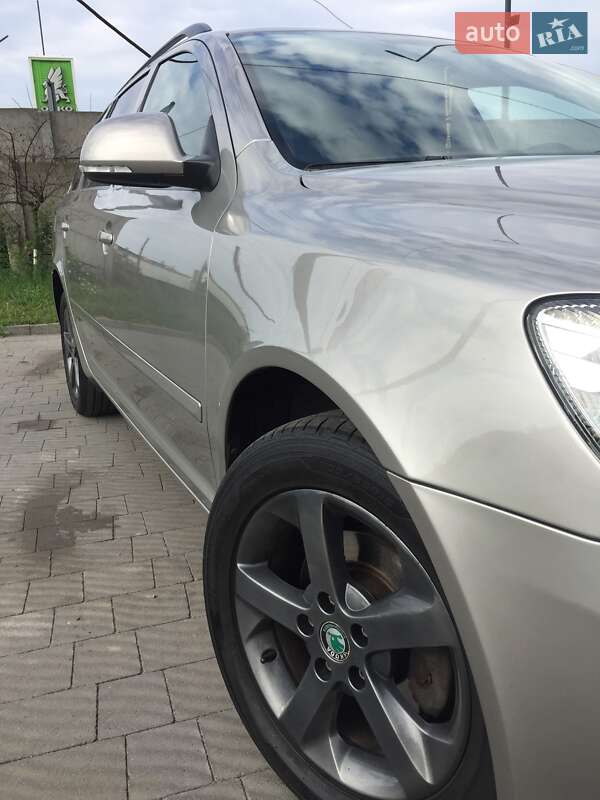 Универсал Skoda Octavia 2012 в Львове
