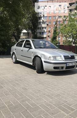 Лифтбек Skoda Octavia 2003 в Днепре