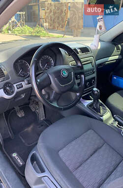 Универсал Skoda Octavia 2012 в 